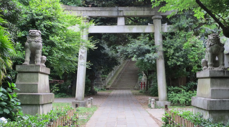 東参道 一の鳥居